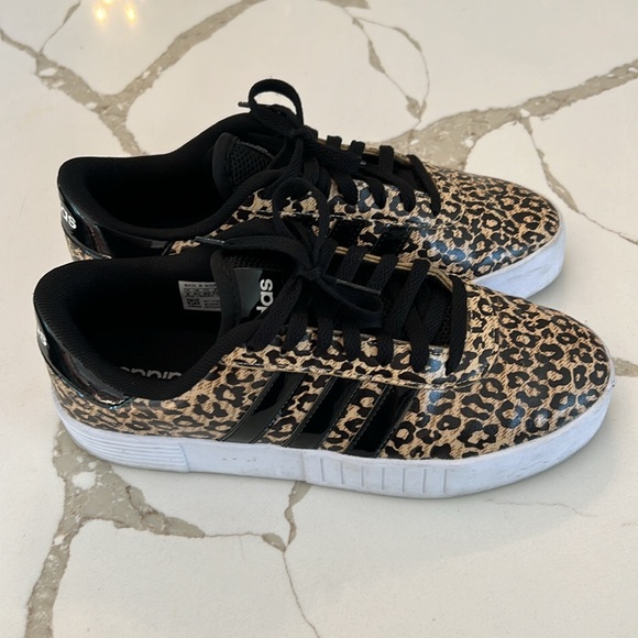 Women’s Adidas Leopard Black Patent Size 8 - Picture 3 of 6